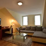 Hotel & Restaurant Via City Leipzig Mitte Отель 3*