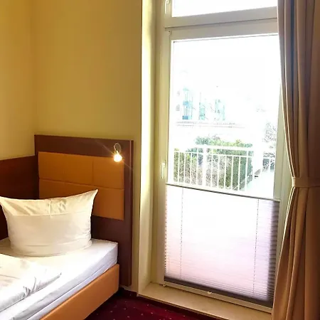 & Restaurant Via Mitte 3* לייפציג
