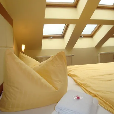 & Restaurant Via Mitte Hotel 3*