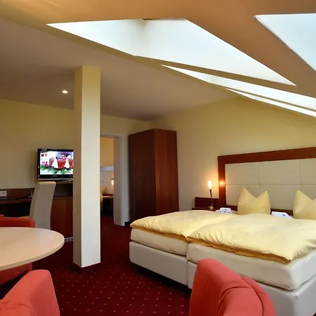 Hotel Via Mitte 3*