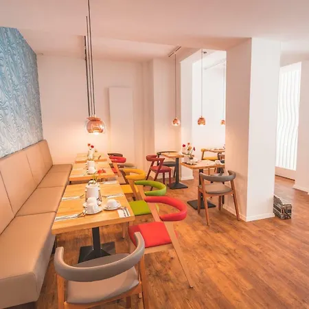 & Restaurant Via Mitte