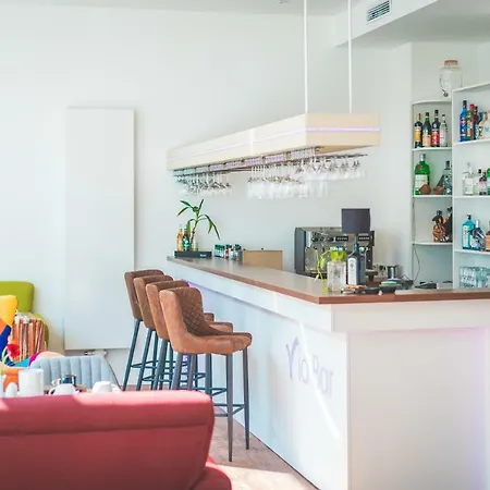 & Restaurant Via Mitte מלון 3*